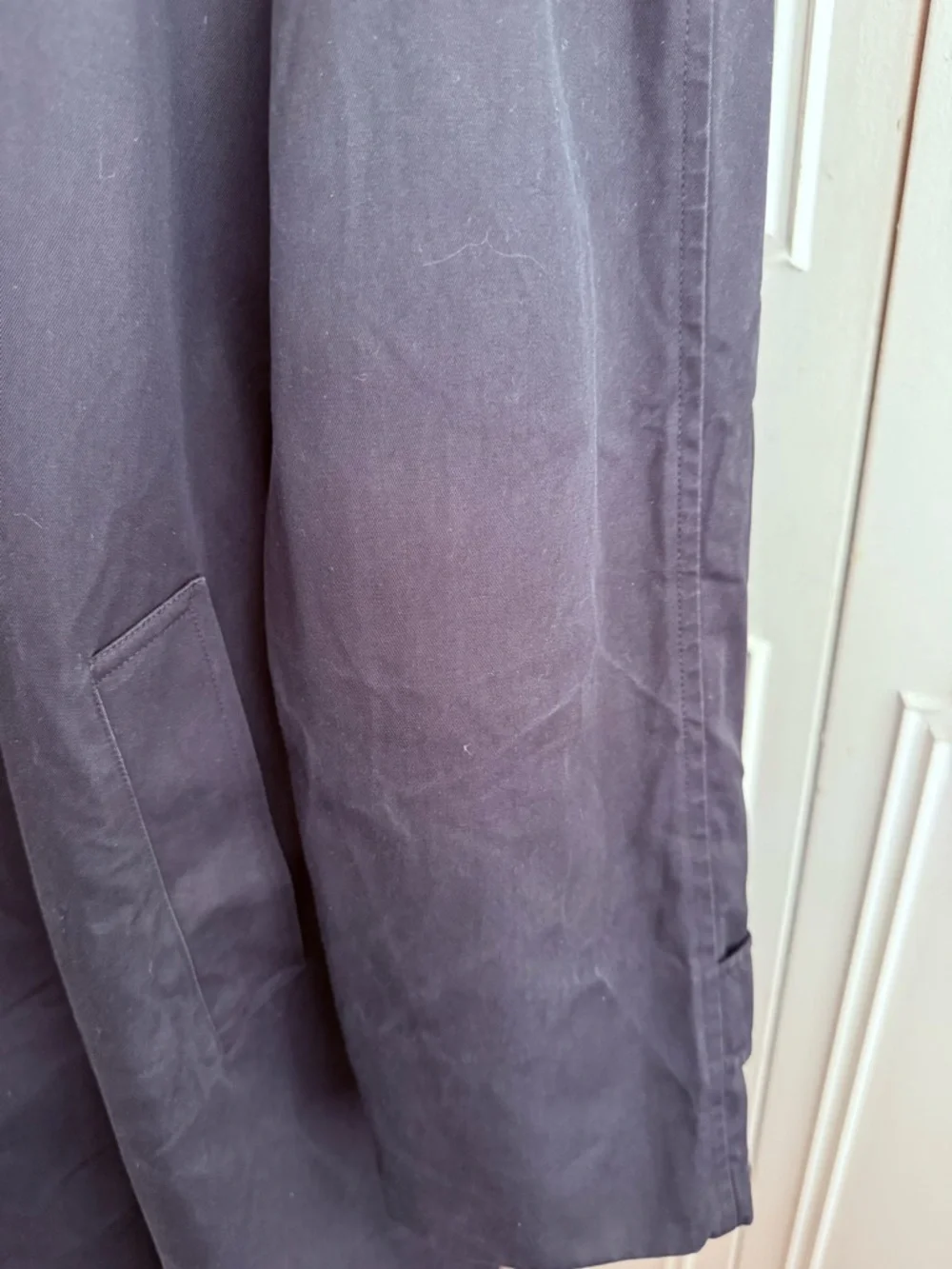 Burberry Vintage Mid-Length Black Trench Coat - Picture 6 of 9